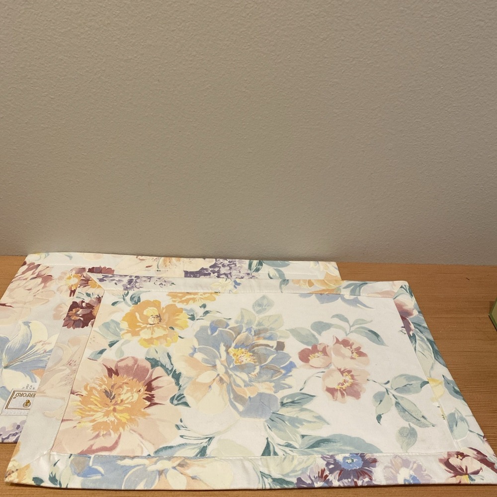 Waterford Rectangular‎ Placemats Floral Set Of Two Pastels Blue Green Yellow